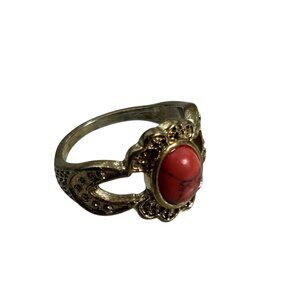 Ornate Gold Tone Ring Simulated Coral Oval Cabochon Costume Jewelry Filigree 5.5
